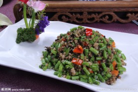 榄菜肉松炒豆角