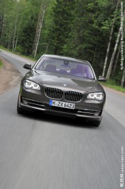 宝马750Li
