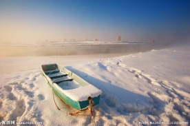 雪地小船