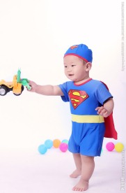 可爱小男孩
