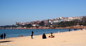海边沙滩浴场