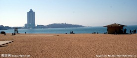 沙滩浴场
