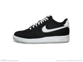 NIKE 休闲鞋
