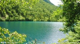 九寨沟湖面风景