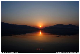 邛海晚霞