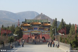 中岳庙