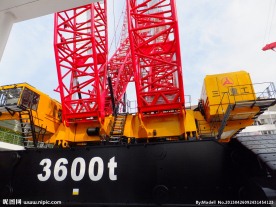 三一大型起重机