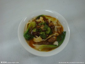 家常小炖肉面
