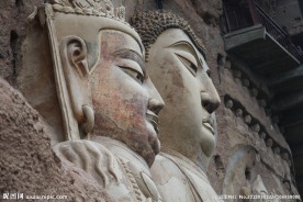 麦积山佛像