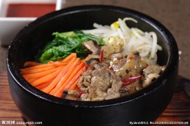 牛肉石锅拌饭