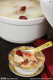 养颜土鸡煲
