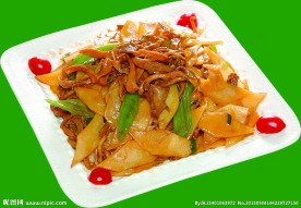 黄蘑土豆片