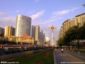 裕华路方北桥街景