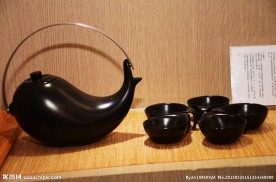 瓷器