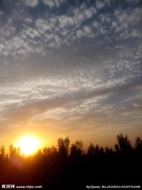 黄昏夕阳西下