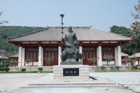 苏武石像
