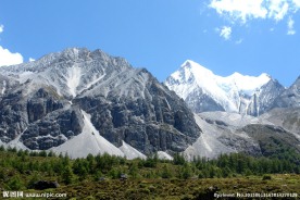 雪山草地 雪山风景