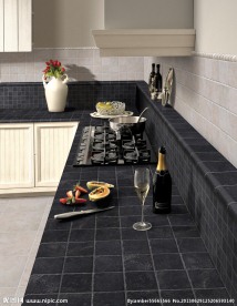 黑色瓷砖厨房台面特写