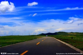 蓝天白云公路