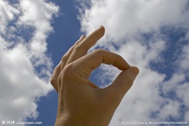 手势 手 蓝天