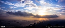 日出东方