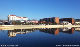 潮查河两岸建筑风景