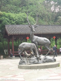 雕像