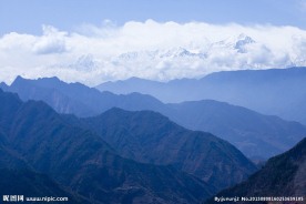 山脉群山