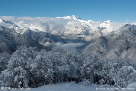 雪山