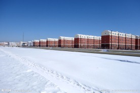 潮查河冬天两岸建筑