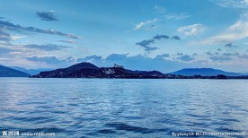 湖水