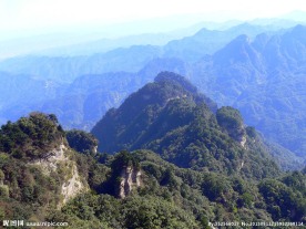 群山