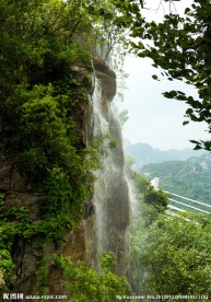 高山瀑布