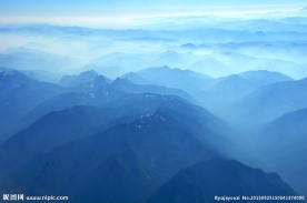 山峦叠嶂