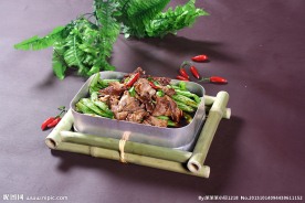 拆骨肉蒸豆角