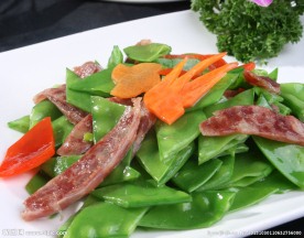 荷兰豆炒腊肉