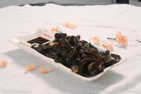 辣根木耳