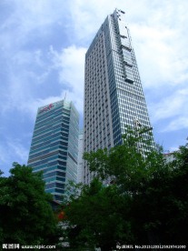 仰视勒泰中心全景