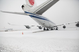 雪地飞机