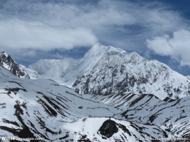 远景 雪山