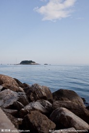 海边礁石