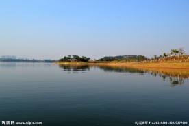 湖畔风景