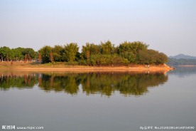 湖畔风景