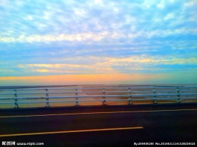 浅蓝色小清新白云天空