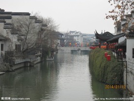 秦淮河畔