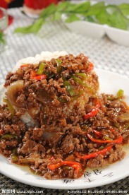 牛肉盖饭