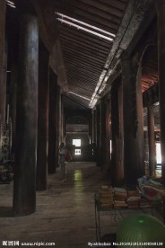 柚木寺院正殿