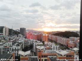 城市落日