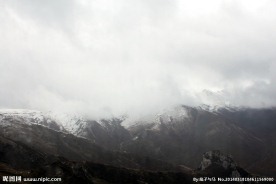 高原雪山