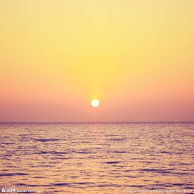夕阳海边